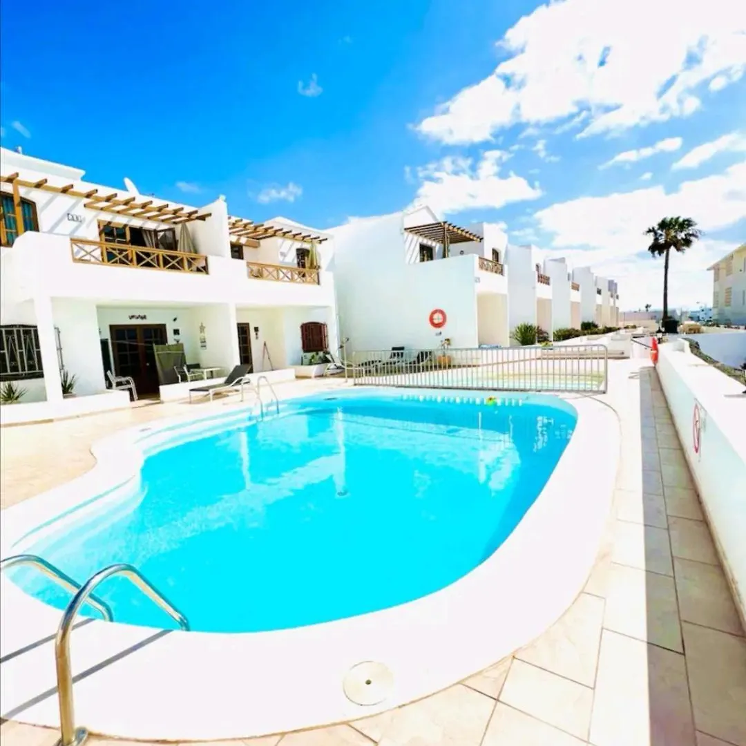 Apartment Heated Pools-200M Beach- Wifi Puerto del Carmen  Spain